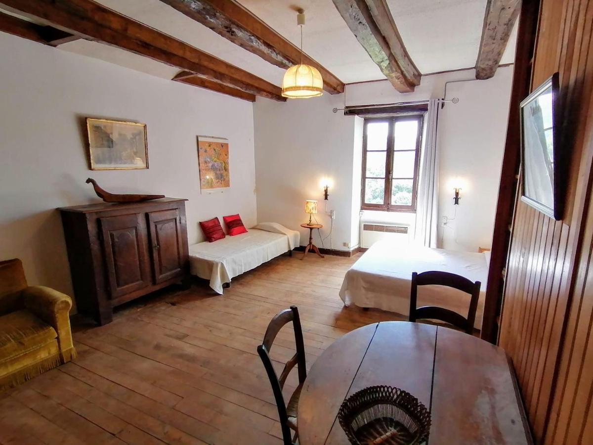 11 Rue Basse